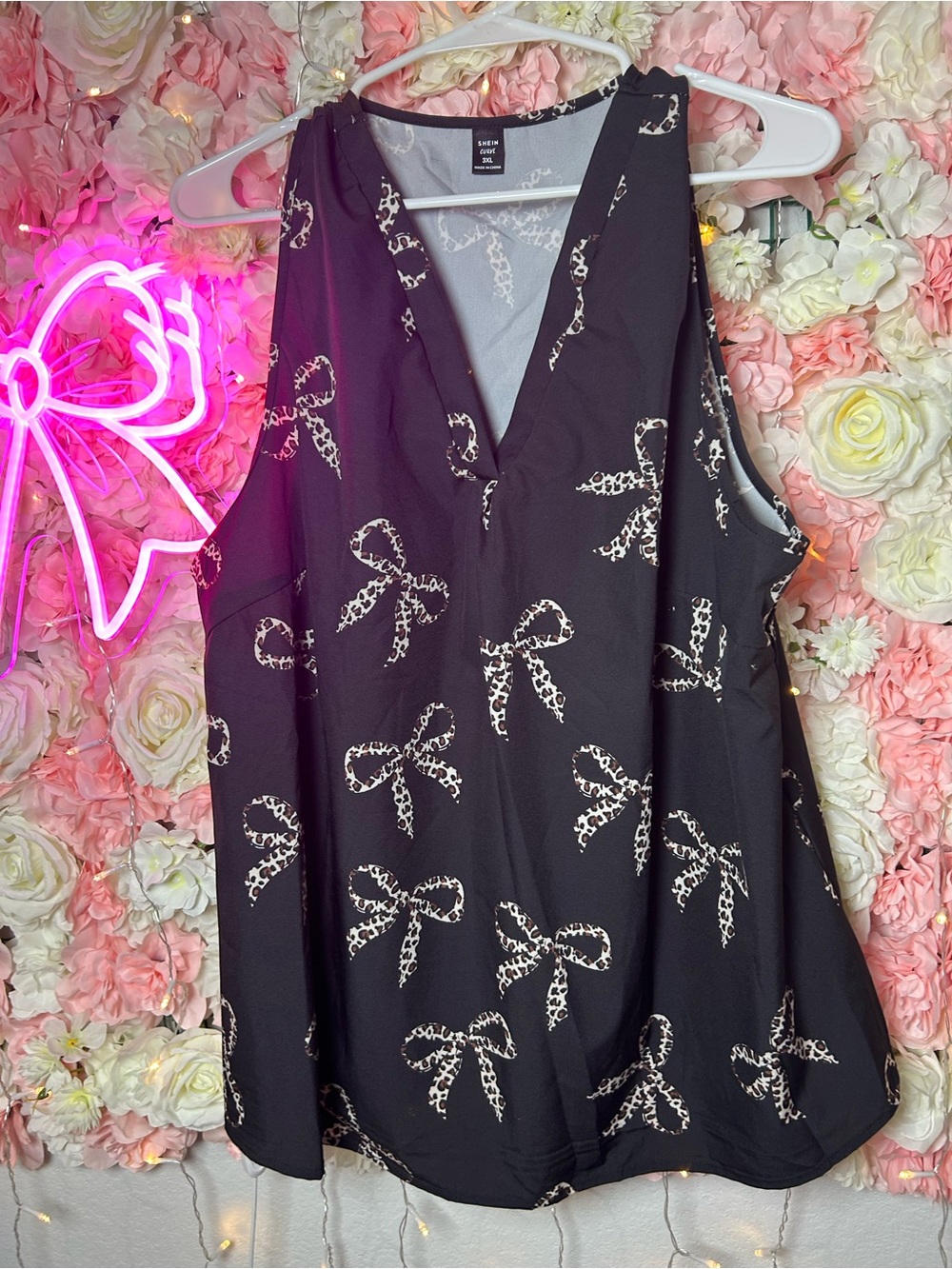 SHEIN Black Bow-Print Sleeveless Camisole